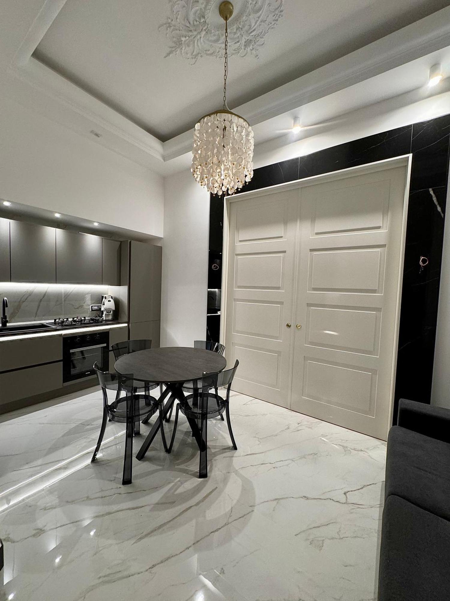 Galasso Apartment *